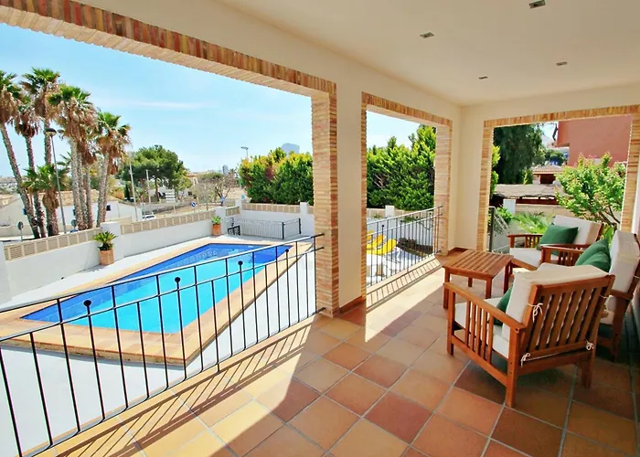 Maite - Spacious With Views And Private Pool In